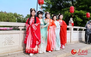 韩国穿搭汉服图片大全，韩国穿搭汉服图片大全女